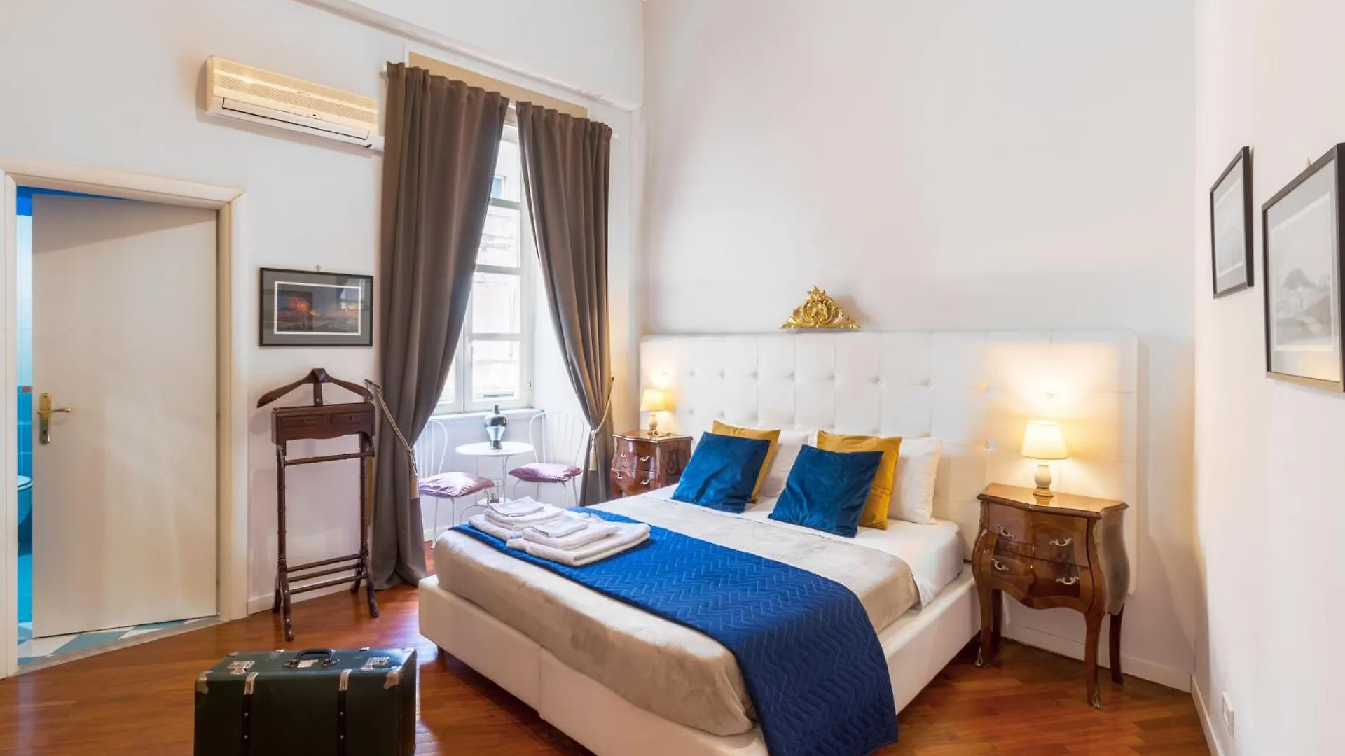 Realpartenope B&B 284 Naples Bed & Breakfast